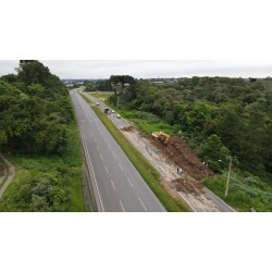 Avenida Pedro Barausse está interditada e Secretaria de Obras de Campo Largo realiza recuperação após estudo de solo